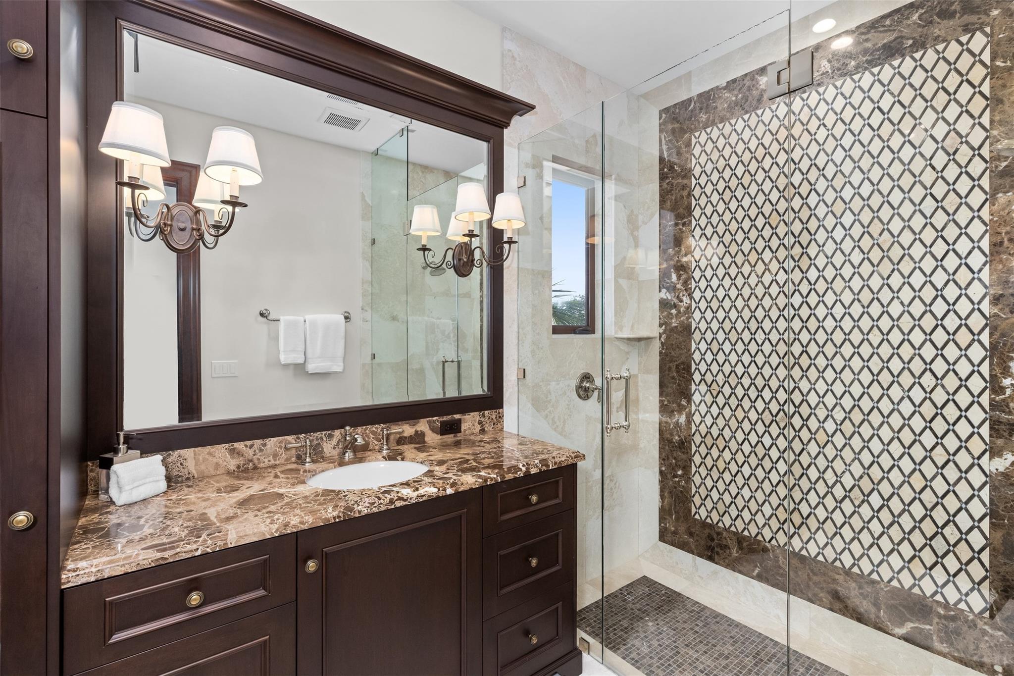 632 2nd Key Dr Fort Lauderdale, FL 33304