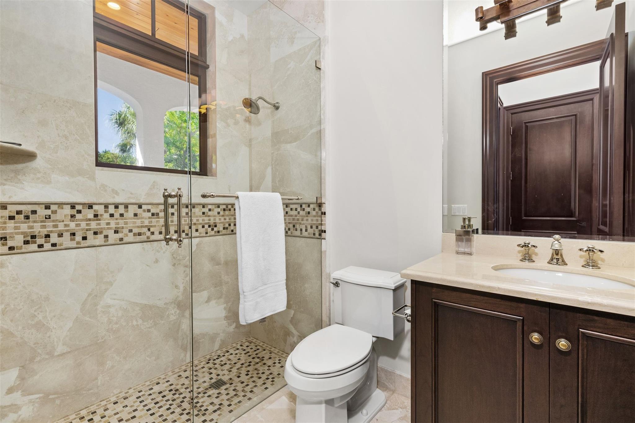 632 2nd Key Dr Fort Lauderdale, FL 33304