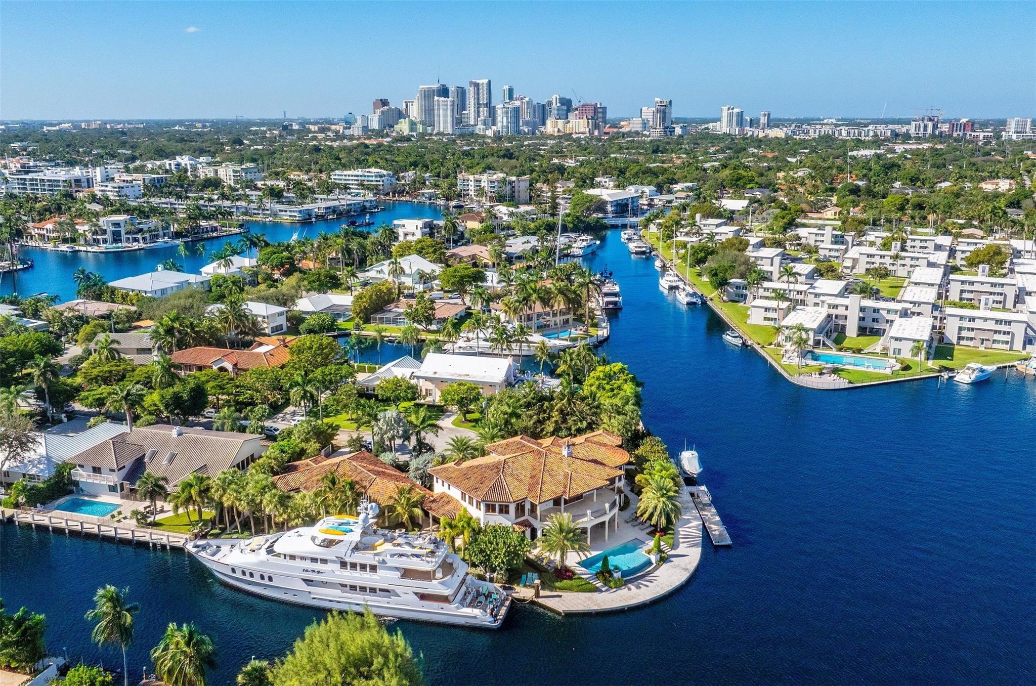 632 2nd Key Dr Fort Lauderdale, FL 33304