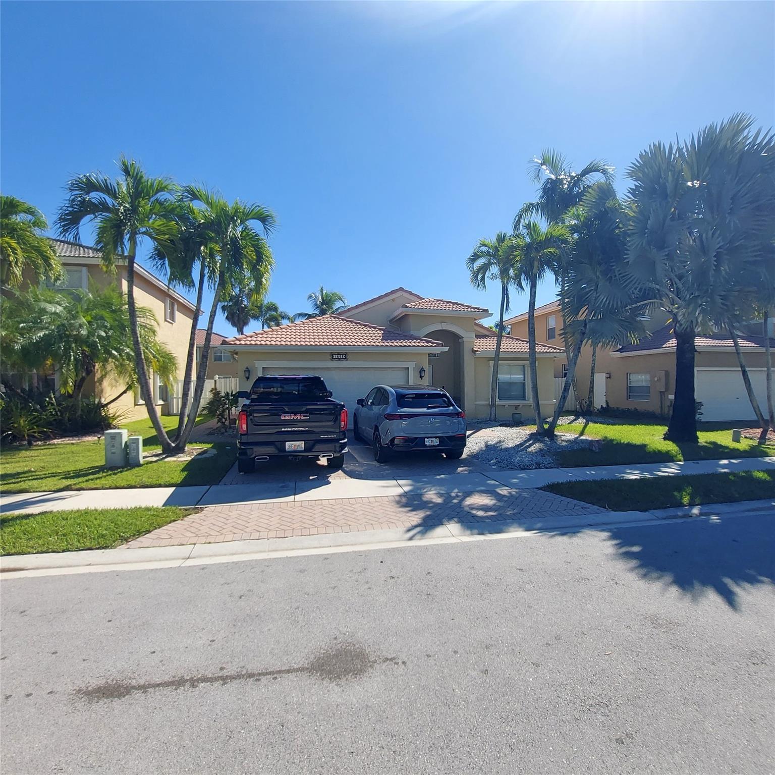 1563 SW 187th Ter