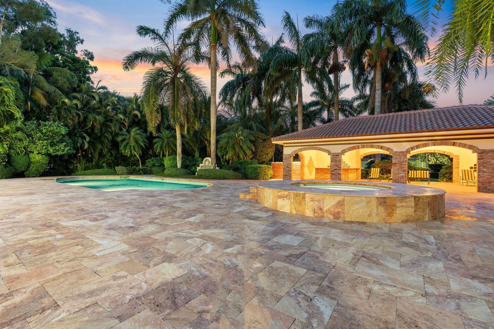 14641 Mustang Southwest Ranches, FL 33330