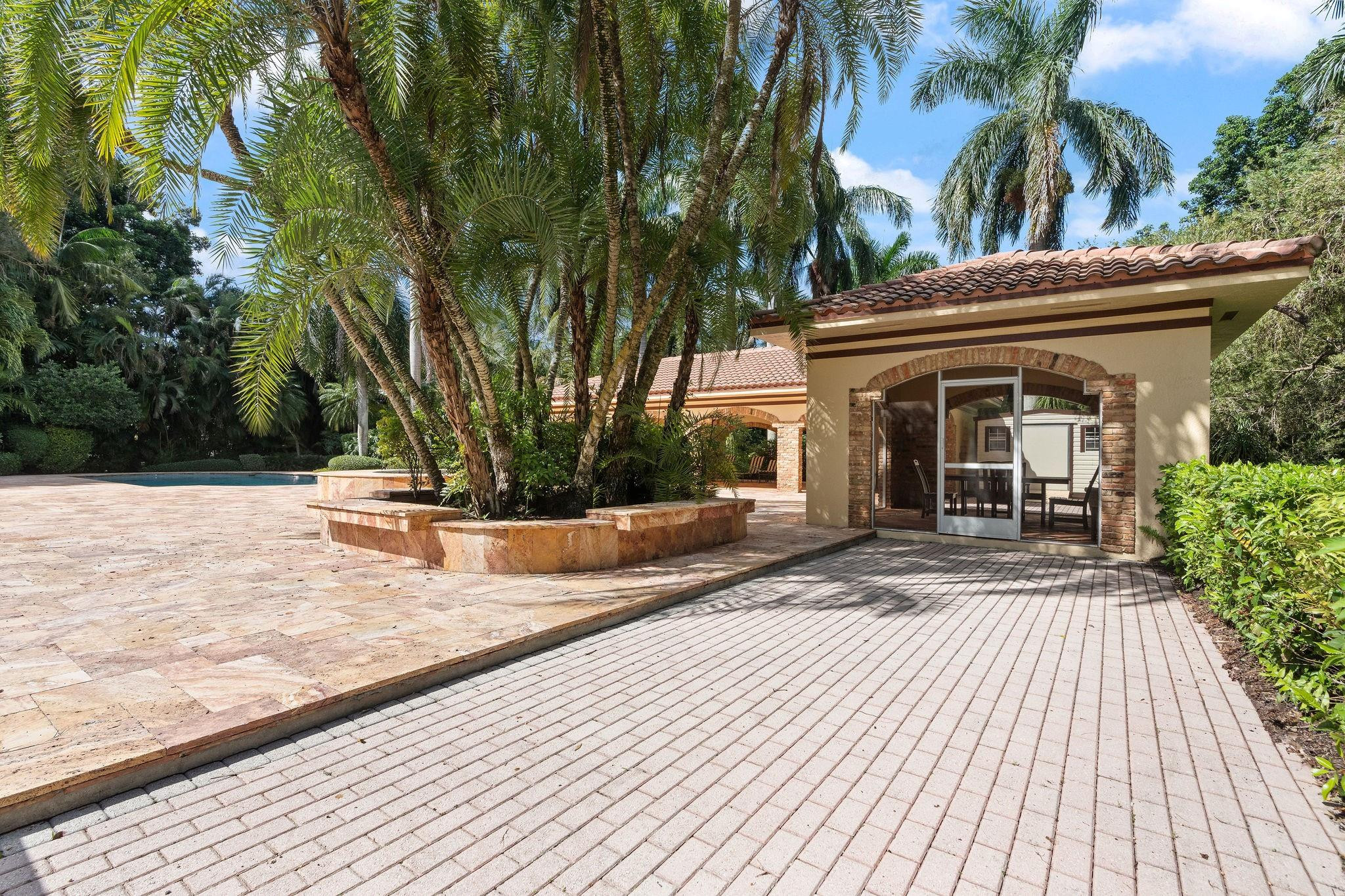 14641 Mustang Southwest Ranches, FL 33330