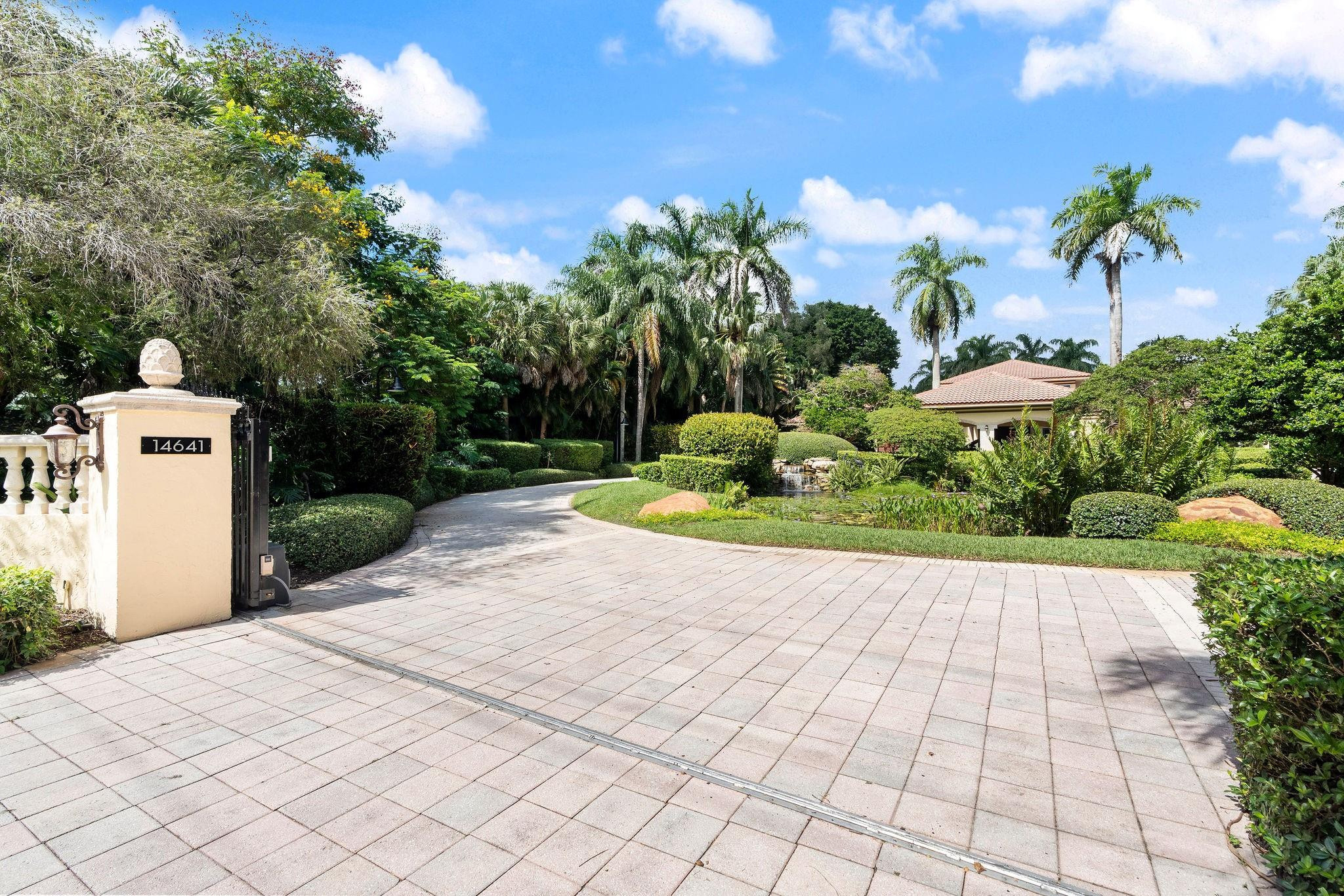 14641 Mustang Southwest Ranches, FL 33330