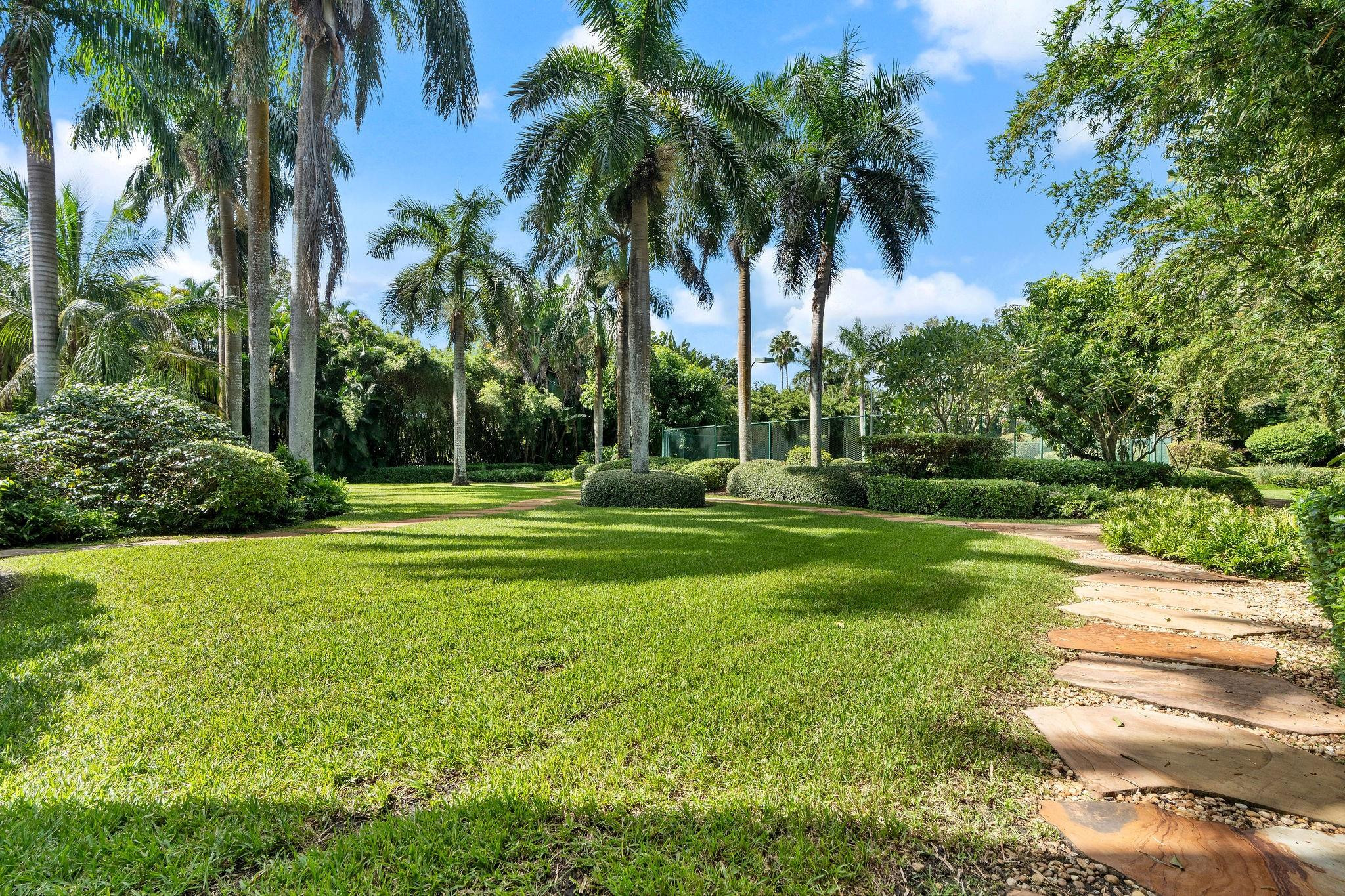 14641 Mustang Southwest Ranches, FL 33330