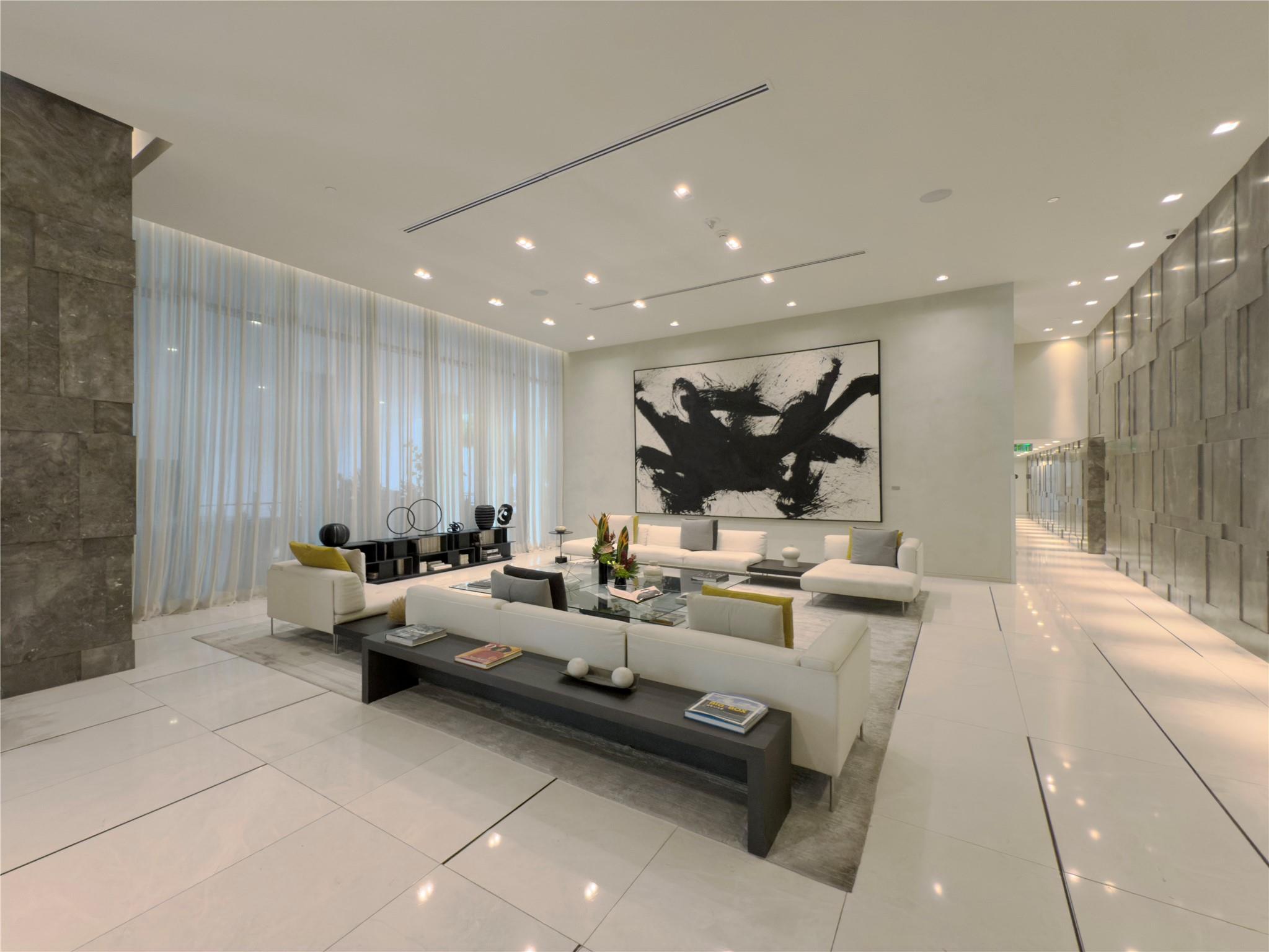 480 NE 31st St #PH5104 Miami, FL 33137