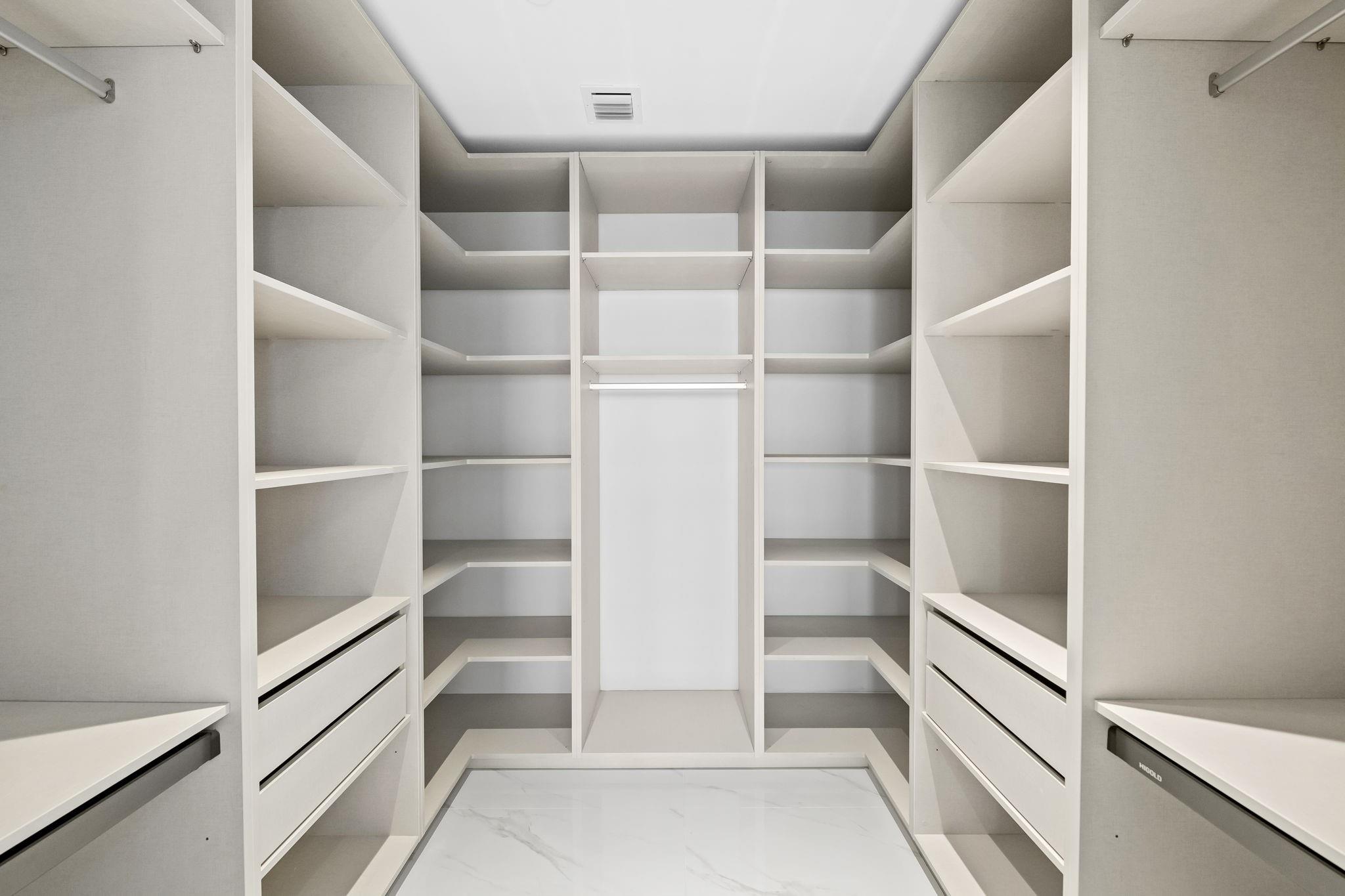 700 NE 24th #4007 Miami, FL 33137