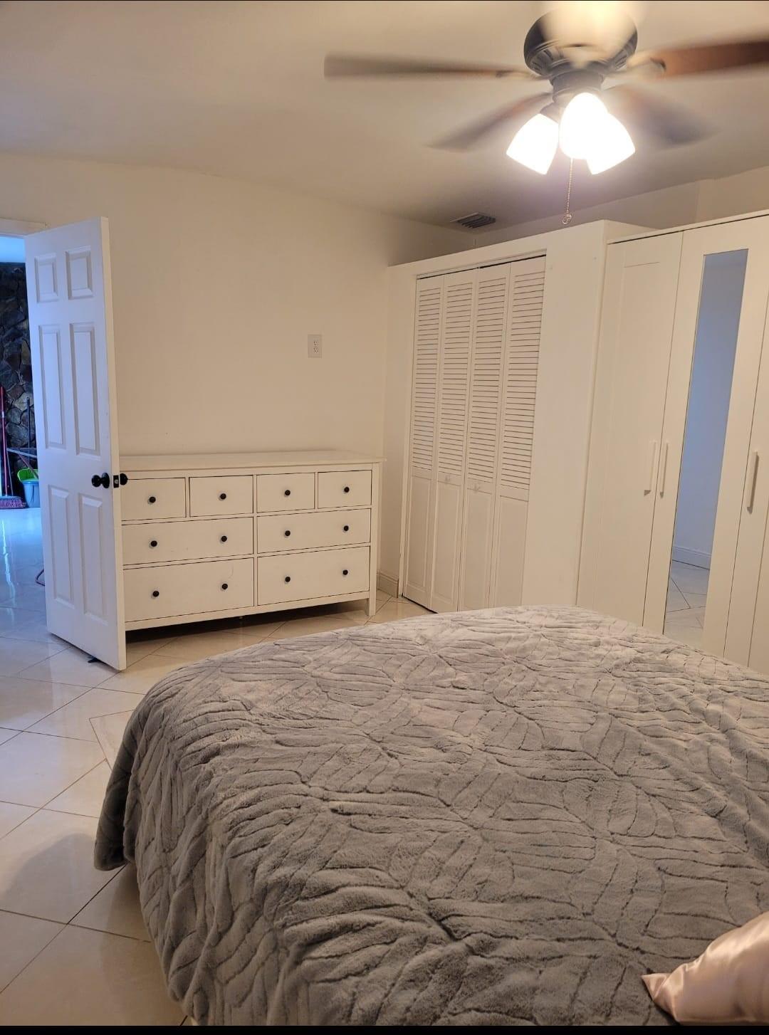 10120 SW 38th Ter Miami, FL 33165