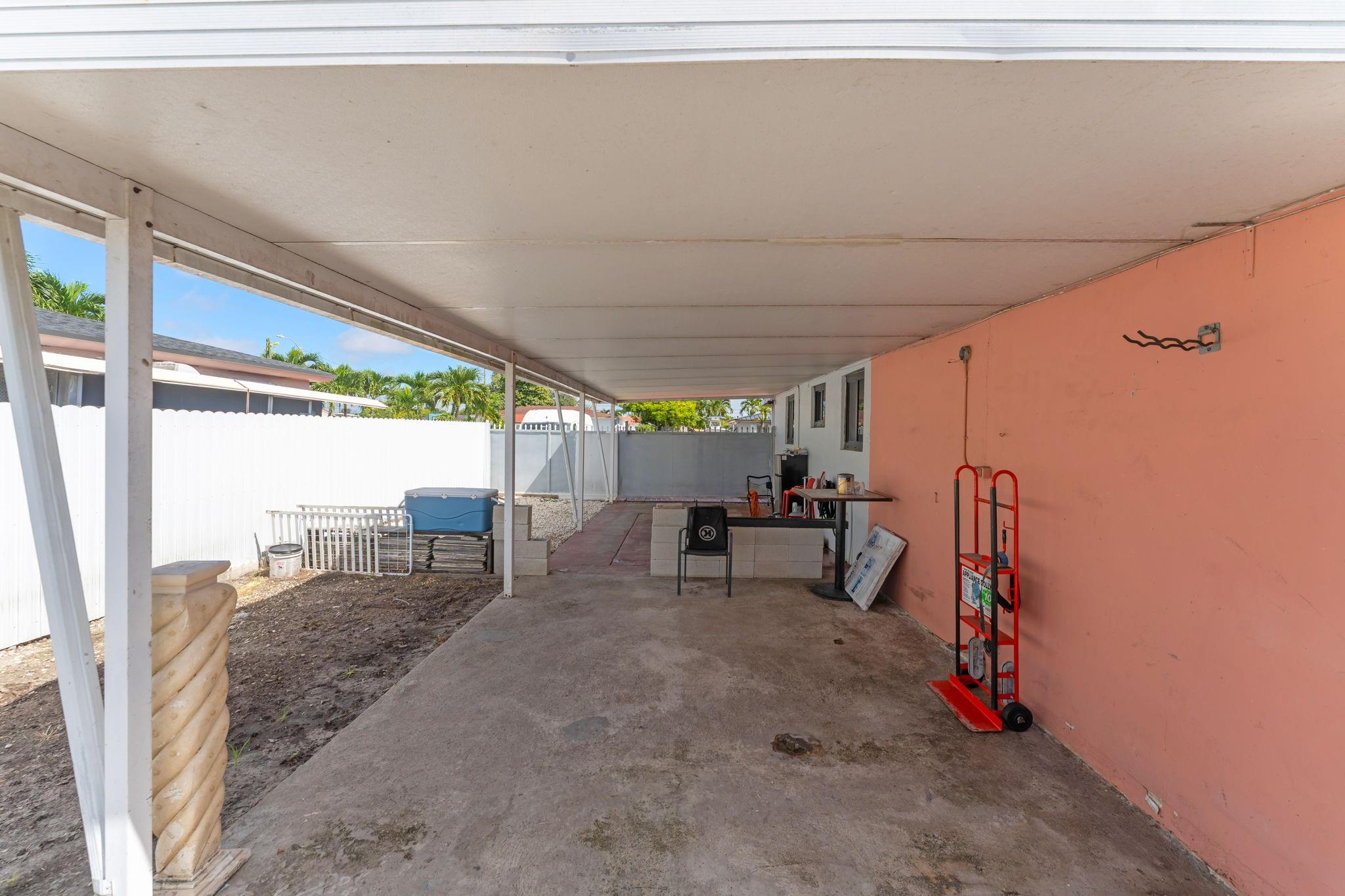 10120 SW 38th Ter Miami, FL 33165