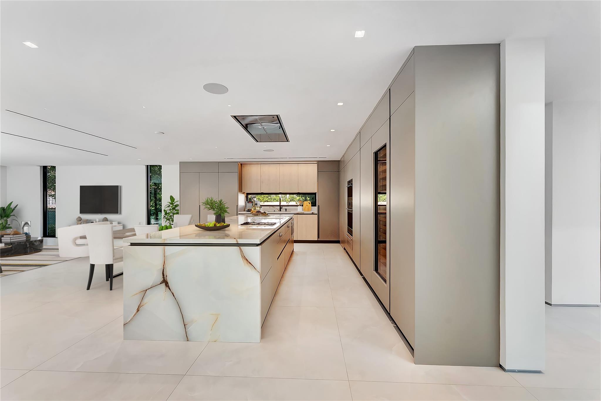 2130 S Miami Ave Miami, FL 33129