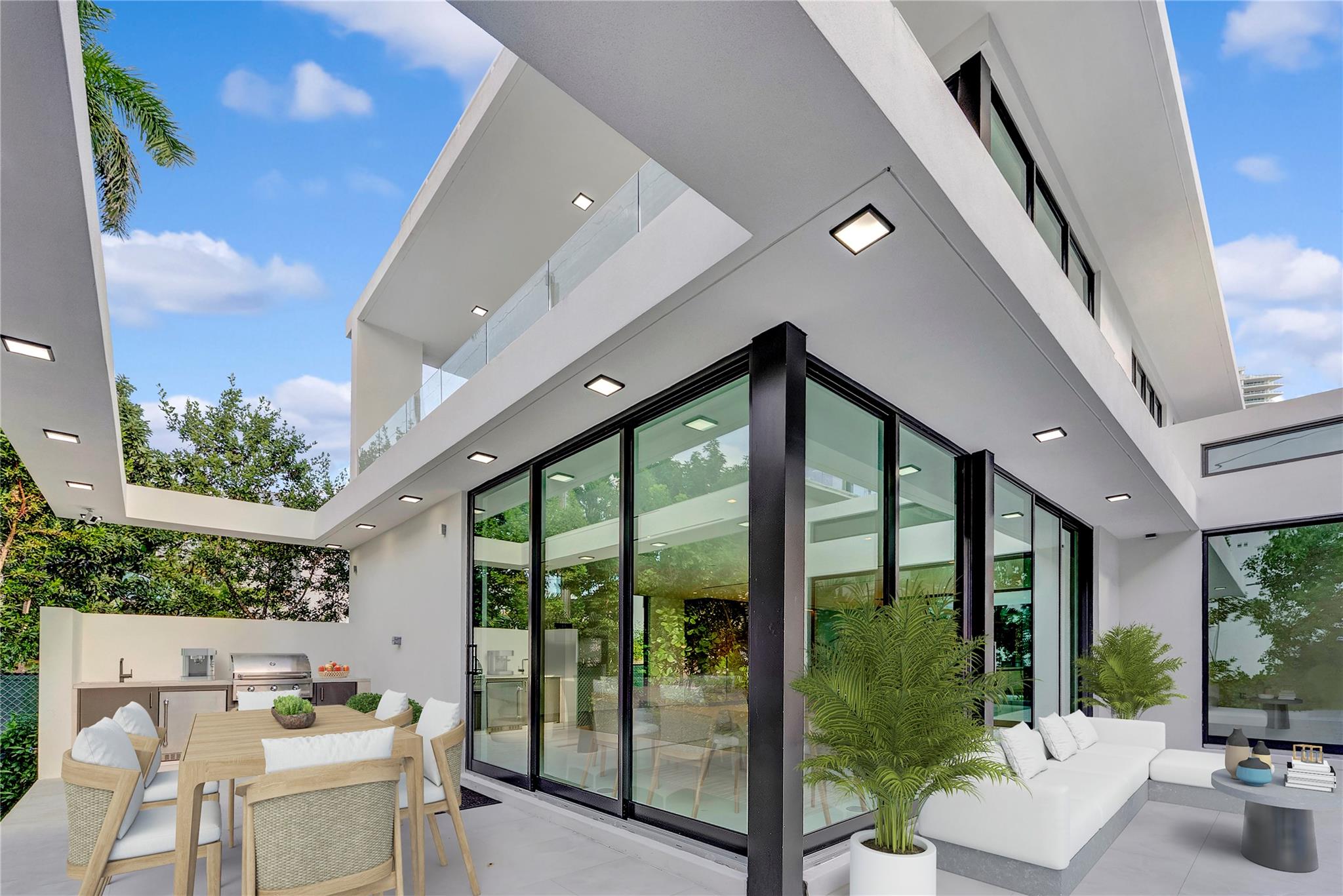 2130 S Miami Ave Miami, FL 33129