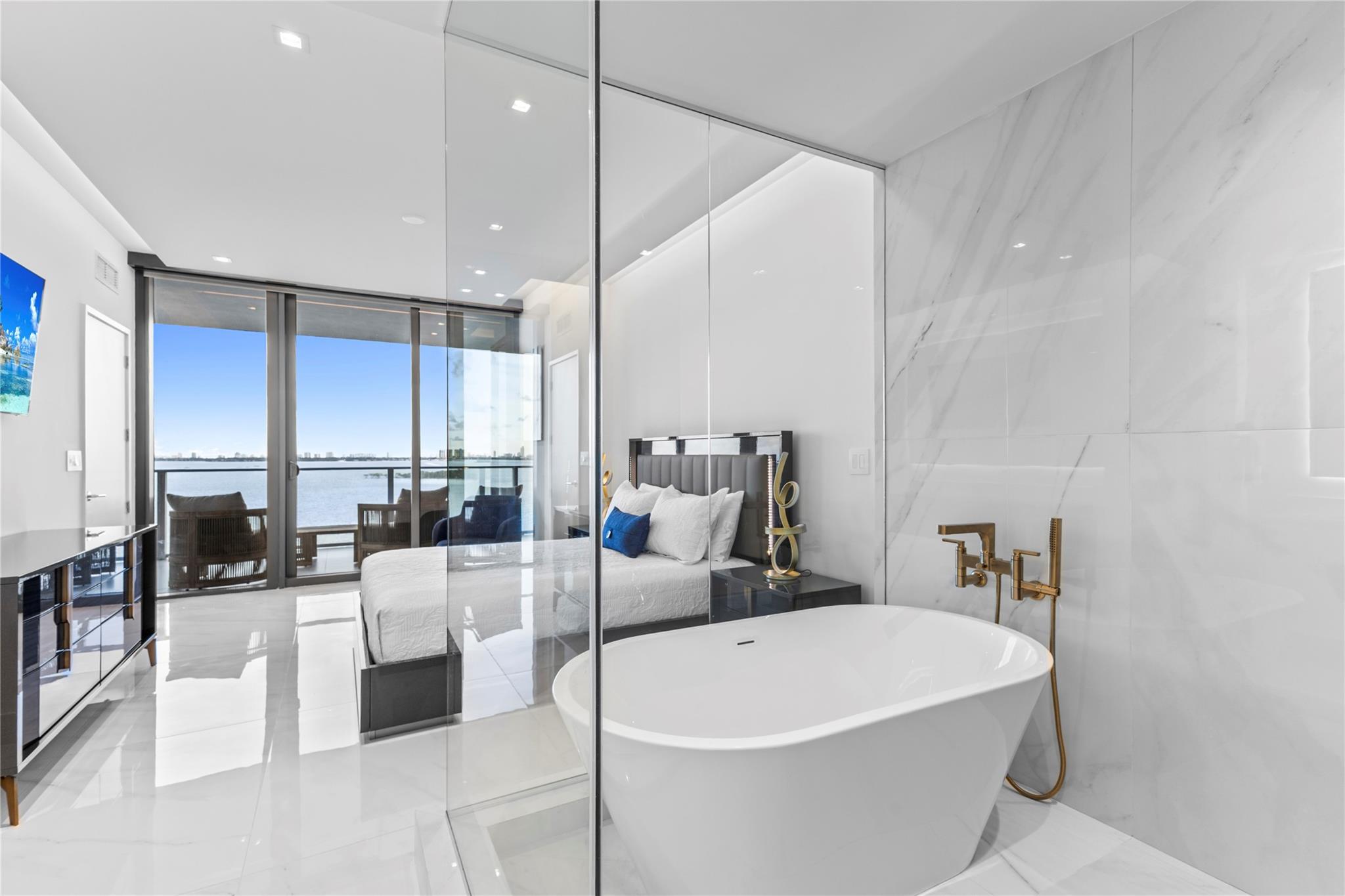 700 NE 24th St #705 Miami, FL 33137