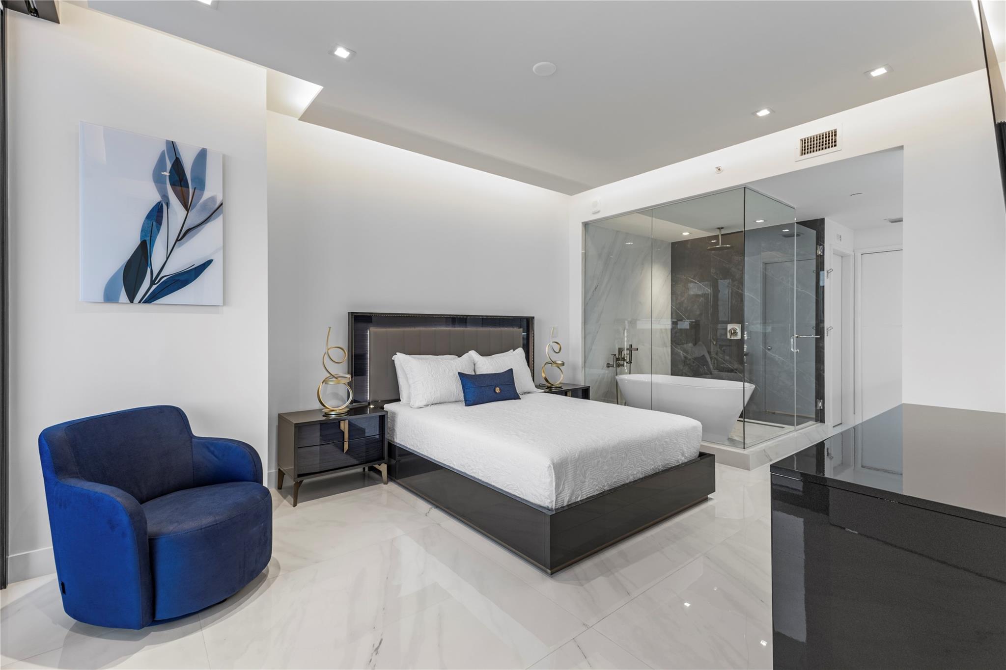 700 NE 24th St #705 Miami, FL 33137