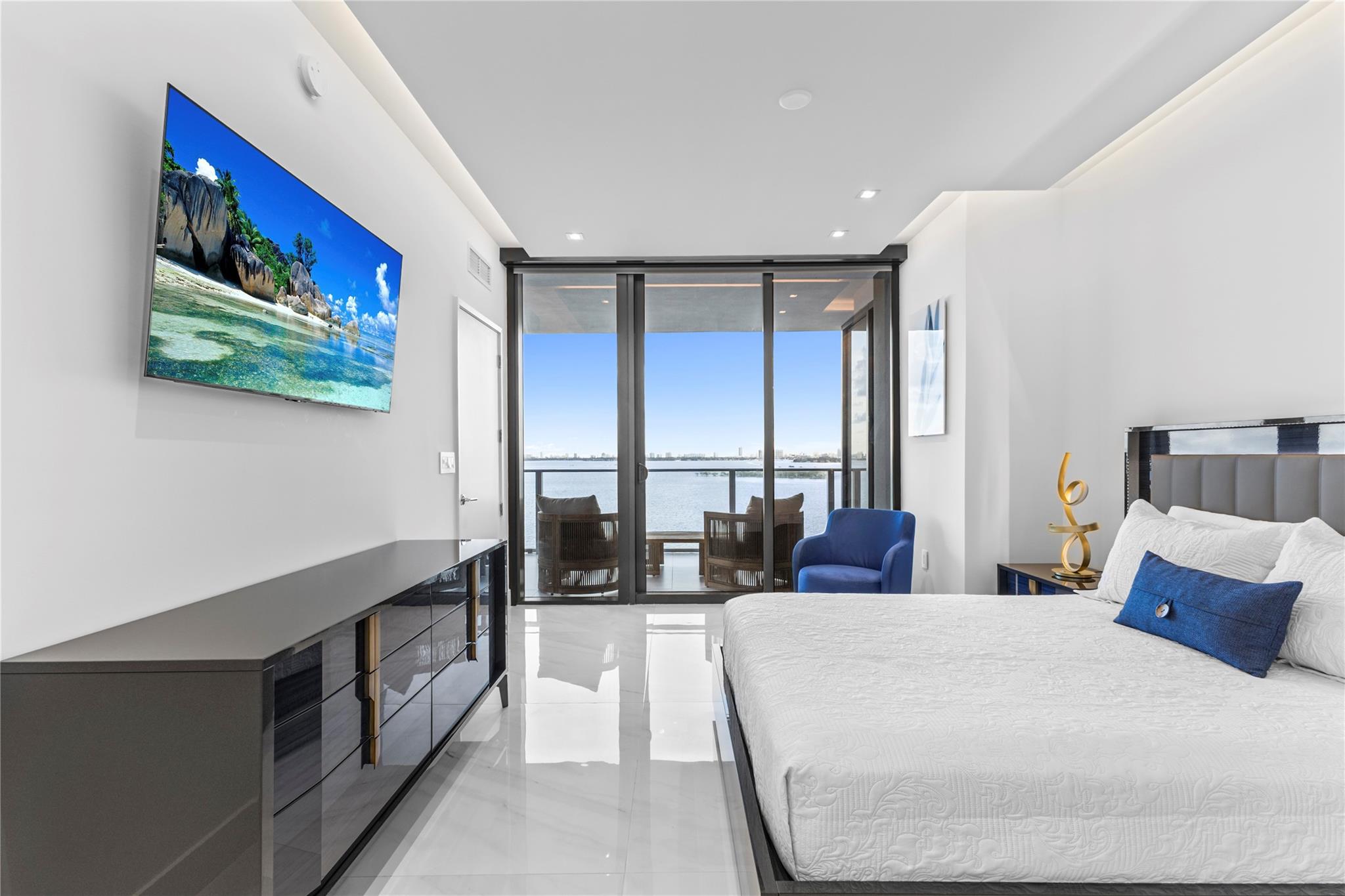 700 NE 24th St #705 Miami, FL 33137