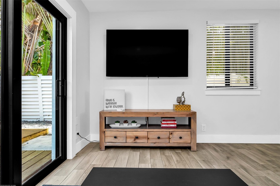 738 NE 17th Fort Lauderdale, FL 33304