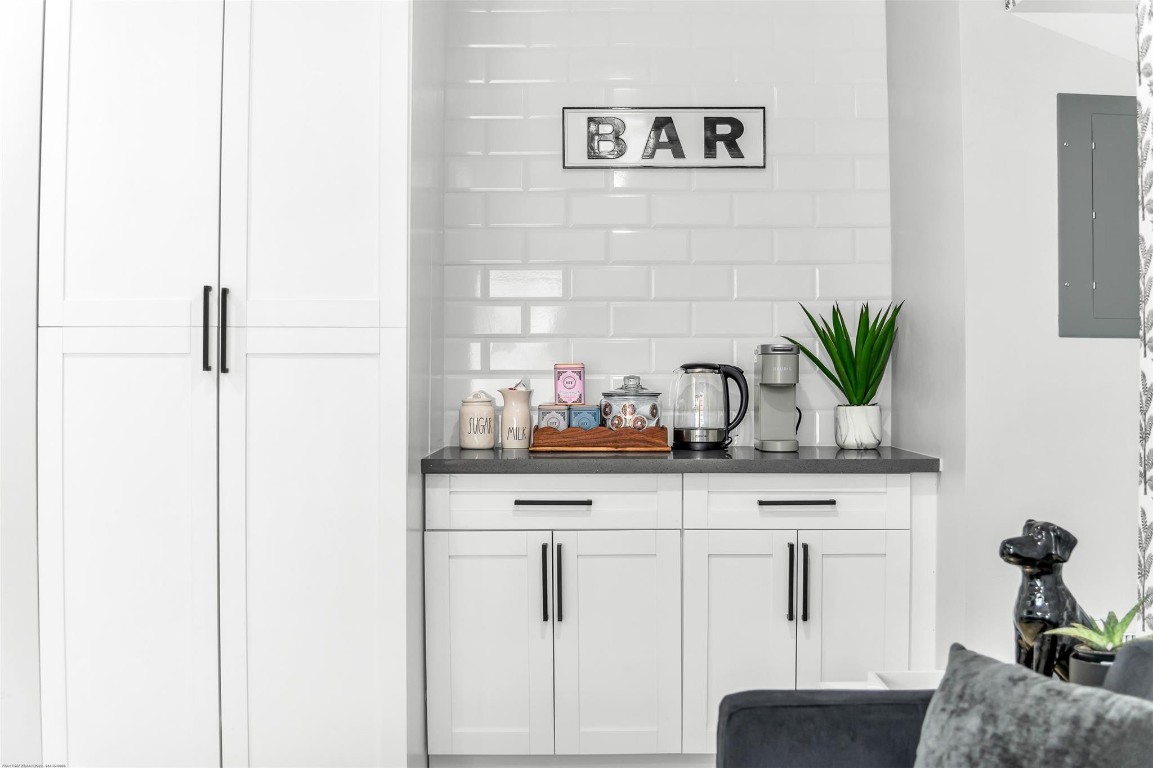 738 NE 17th Fort Lauderdale, FL 33304