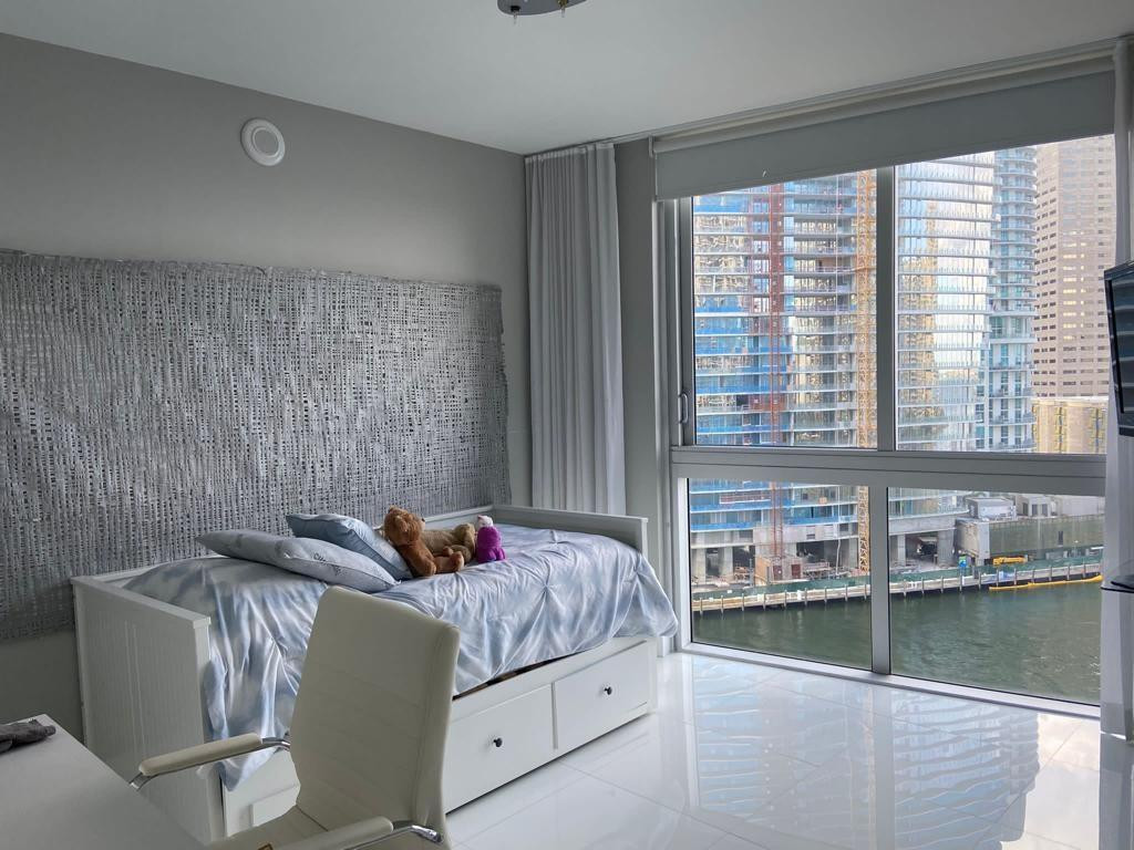 image Icon Brickell I17