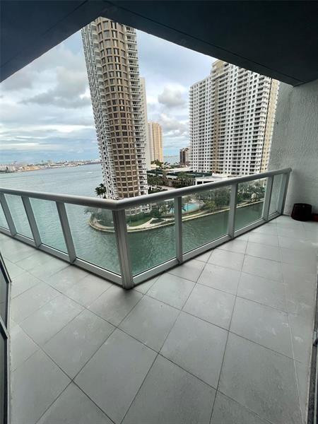 image Icon Brickell I6