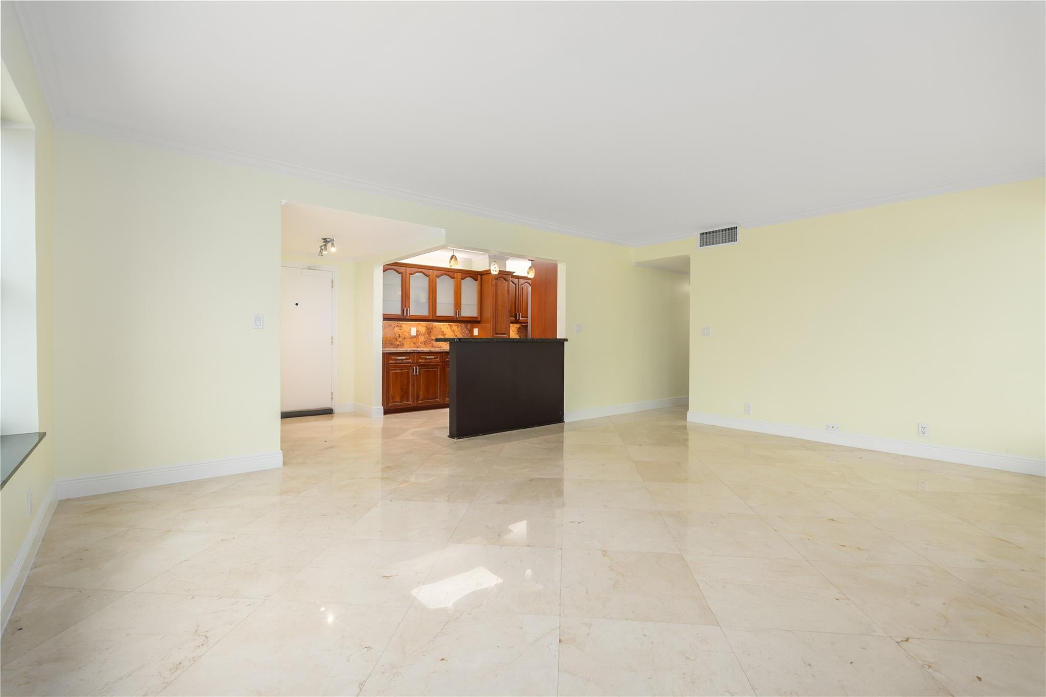 3800 Galt Ocean #905 Fort Lauderdale, FL 33308