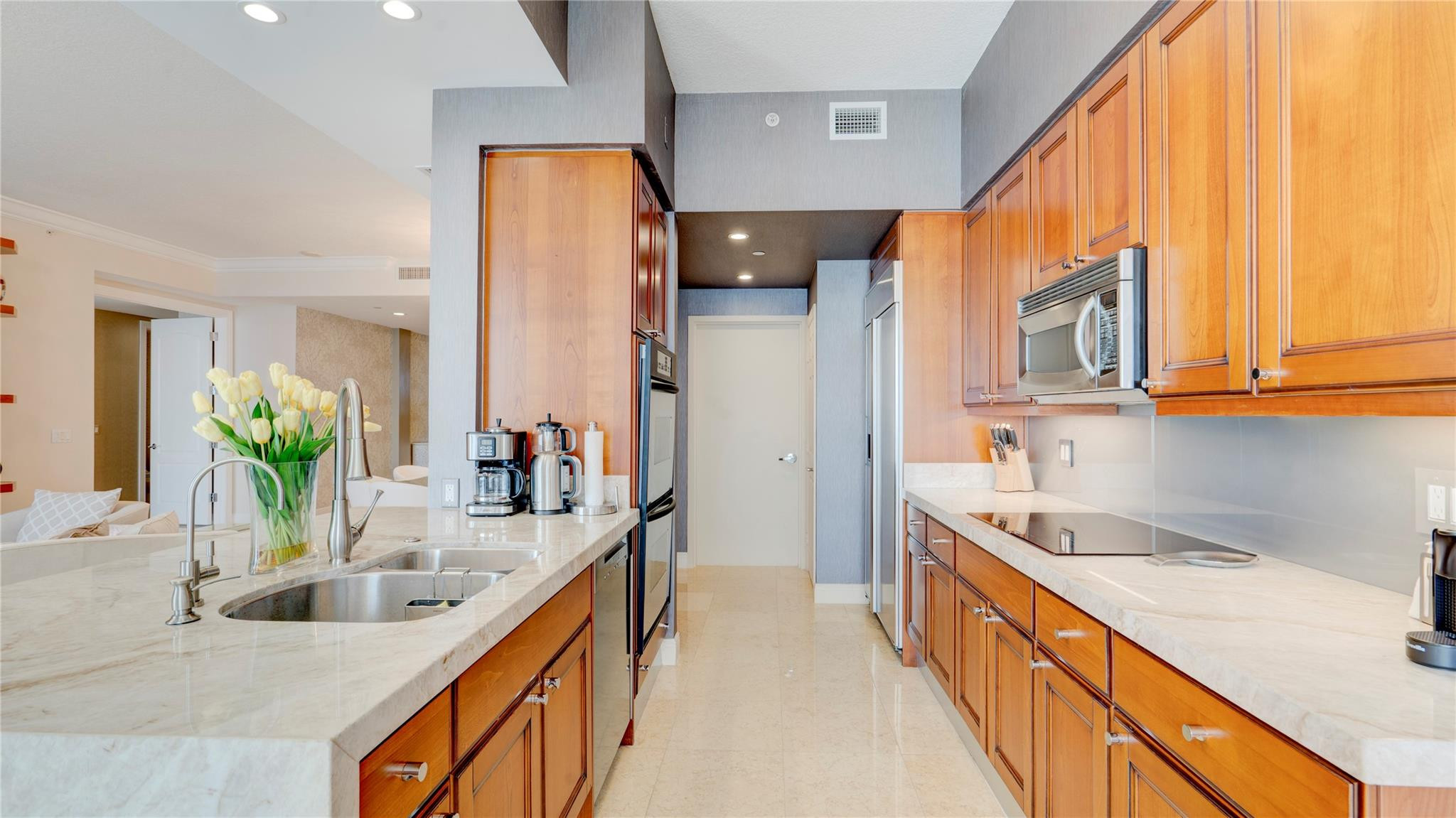 4240 Galt Ocean #2303 Fort Lauderdale, FL 33308