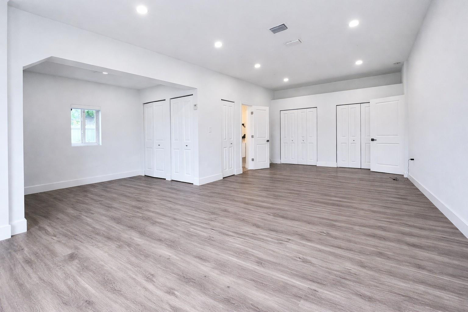 16125 SW 98th Miami, FL 33157