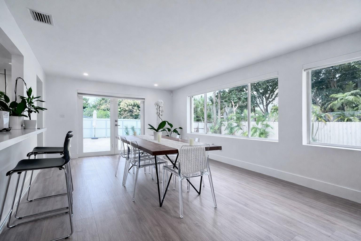 16125 SW 98th Miami, FL 33157