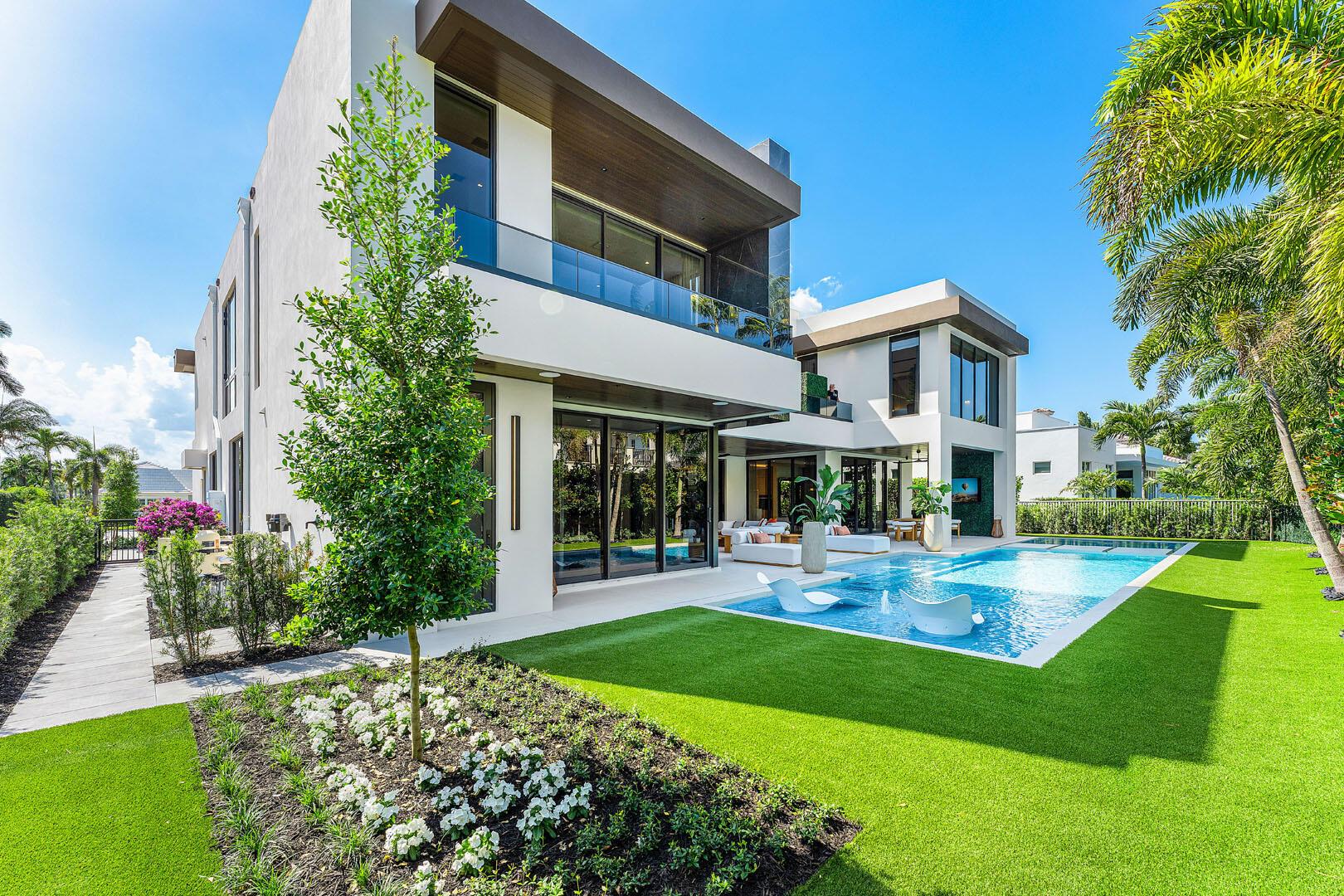 2172 W Maya Palm Dr Boca Raton, FL 33432