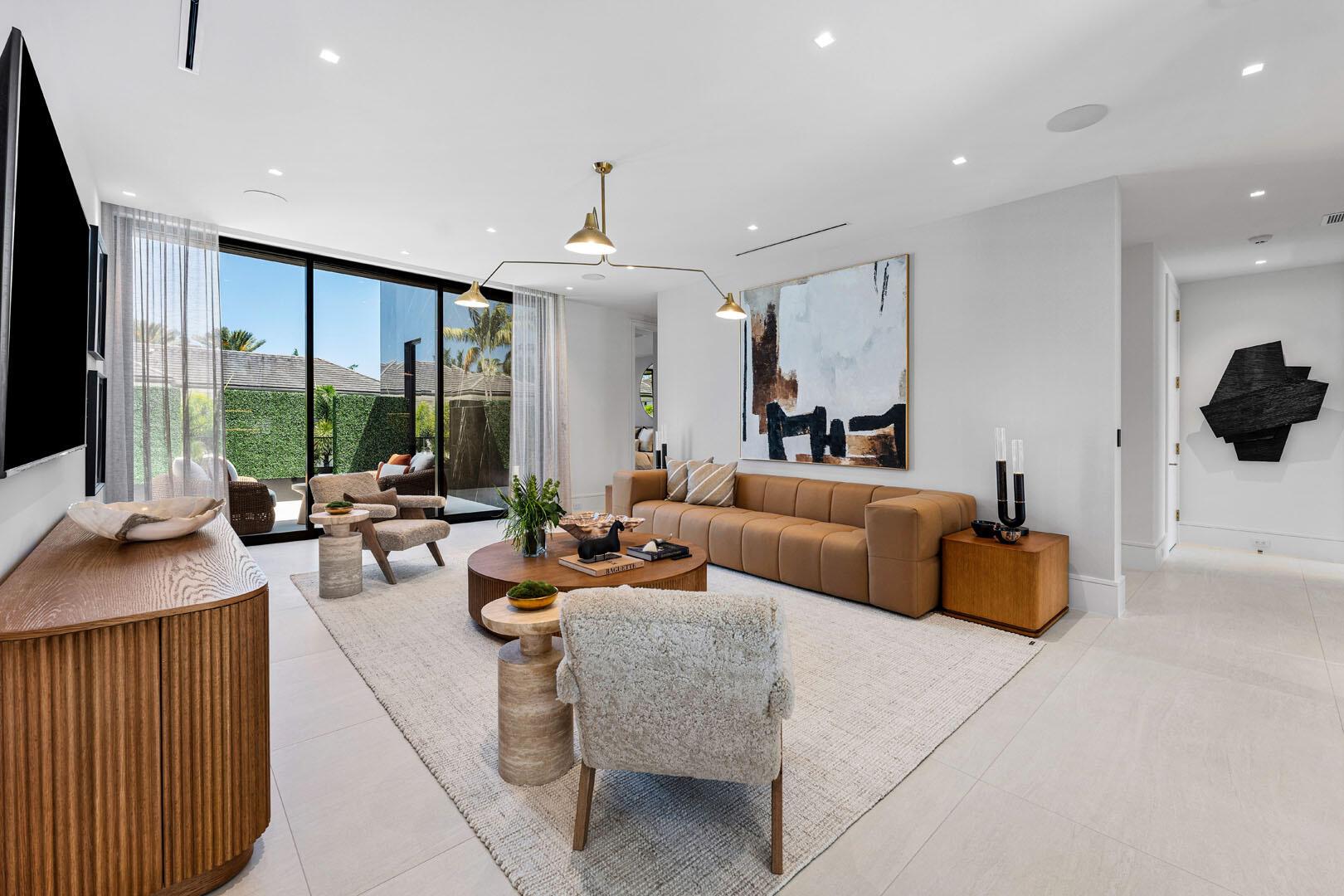 2172 W Maya Palm Dr Boca Raton, FL 33432