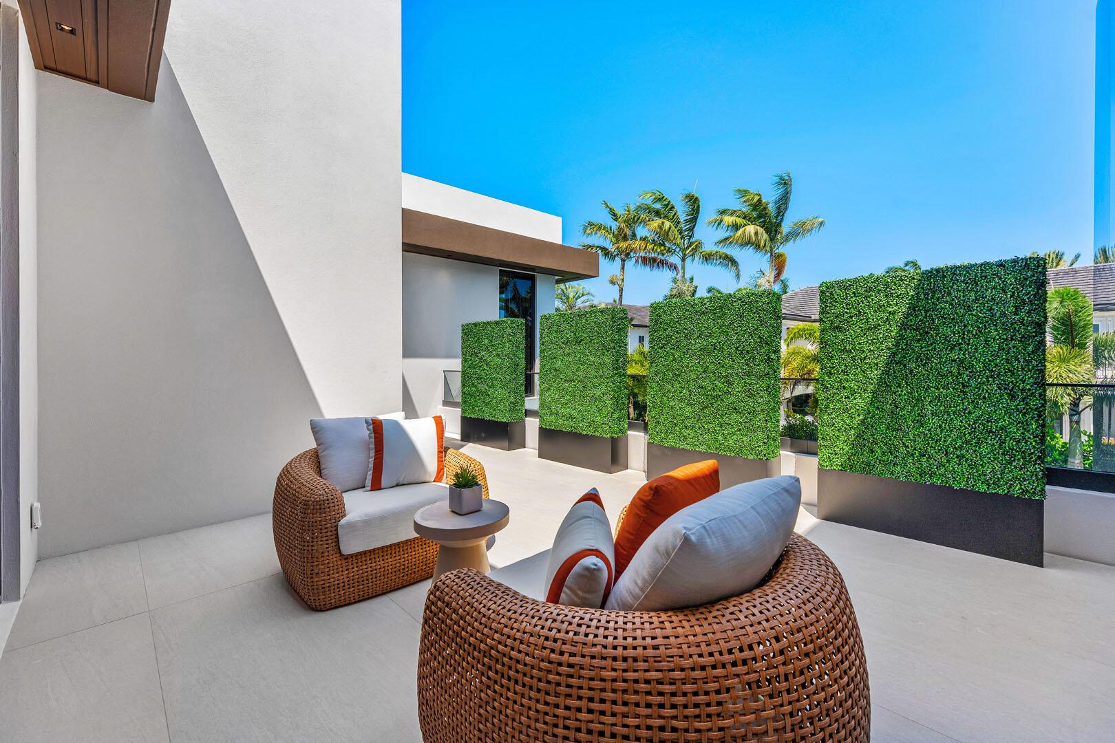 2172 W Maya Palm Dr Boca Raton, FL 33432