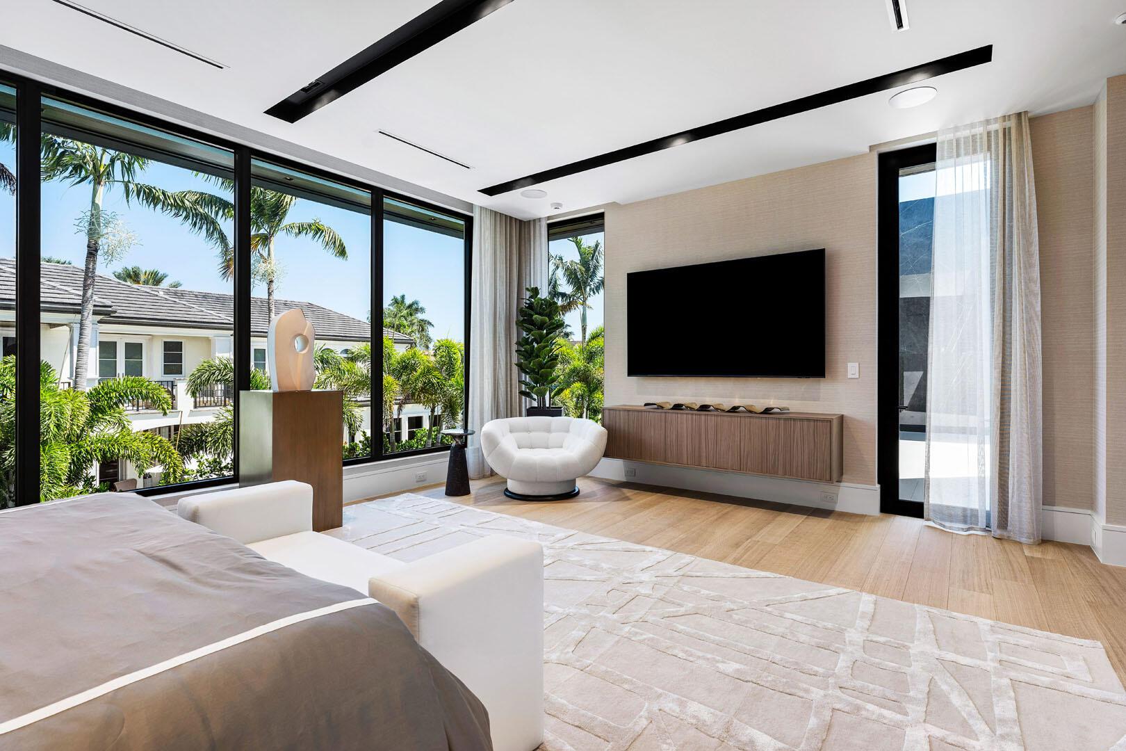 2172 W Maya Palm Dr Boca Raton, FL 33432