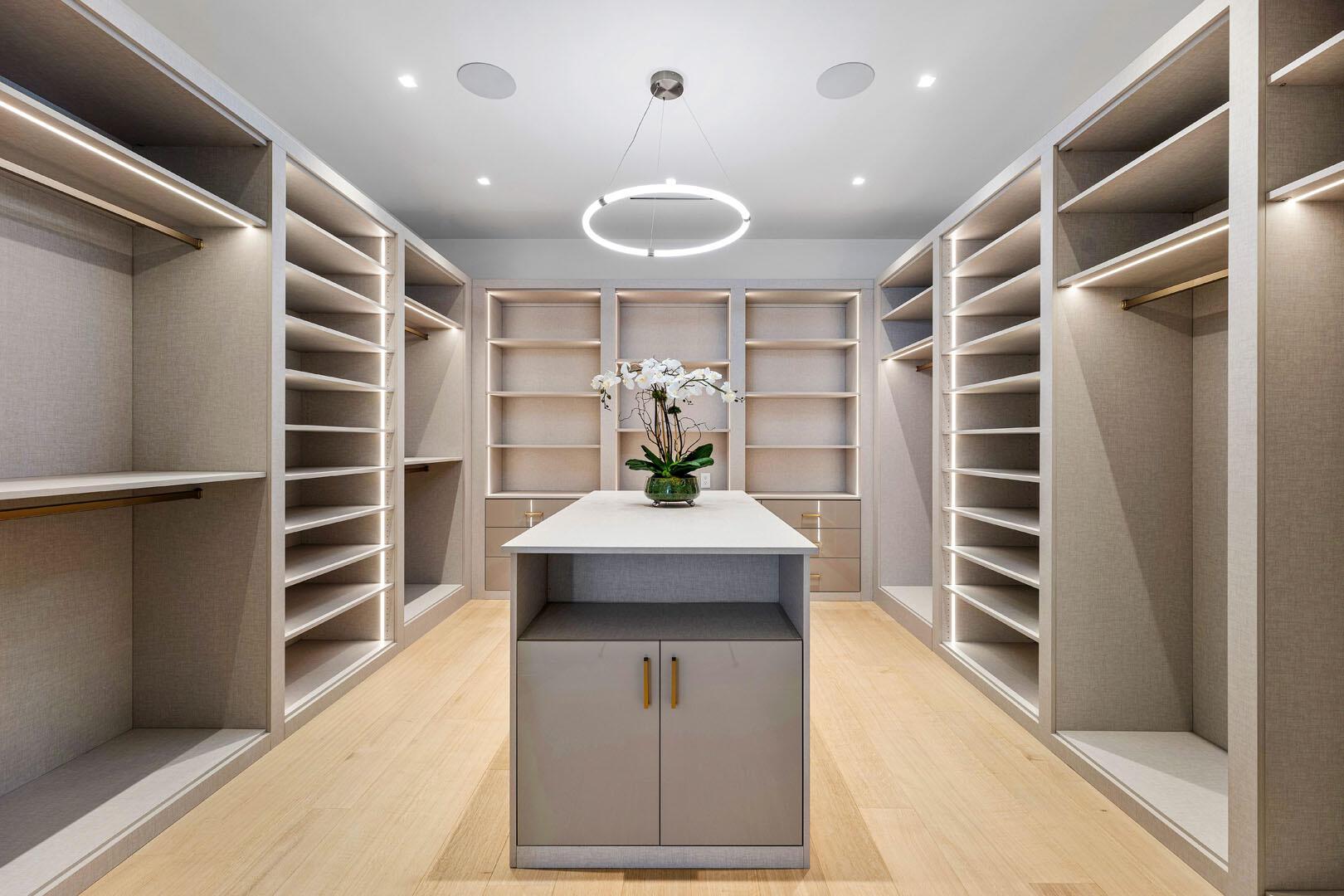 2172 W Maya Palm Dr Boca Raton, FL 33432