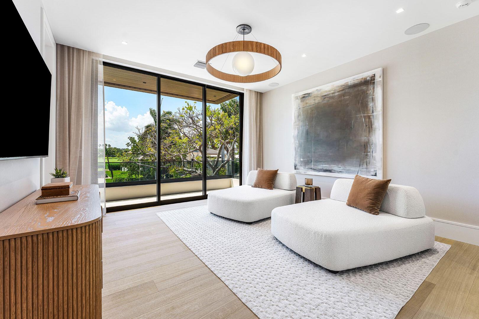 2172 W Maya Palm Dr Boca Raton, FL 33432