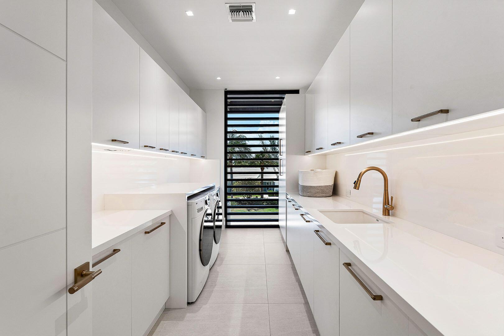 2172 W Maya Palm Dr Boca Raton, FL 33432