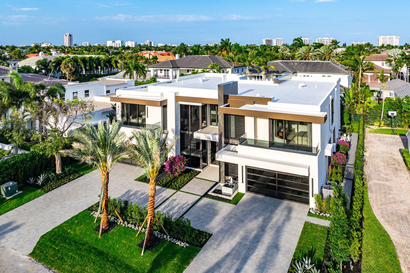 2172 W Maya Palm Dr Boca Raton, FL 33432