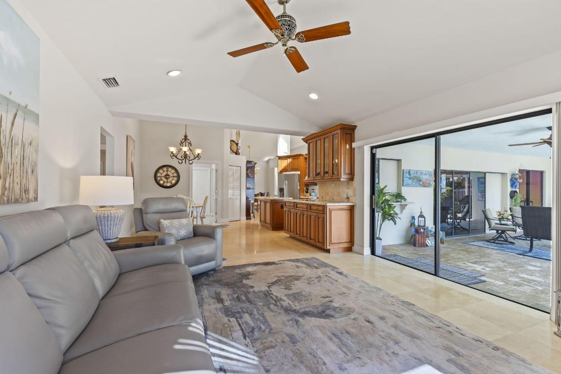 3819 N Ocean Singer Island, FL 33404