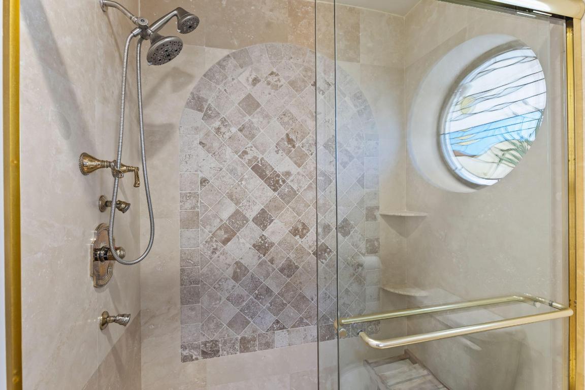 3819 N Ocean Singer Island, FL 33404