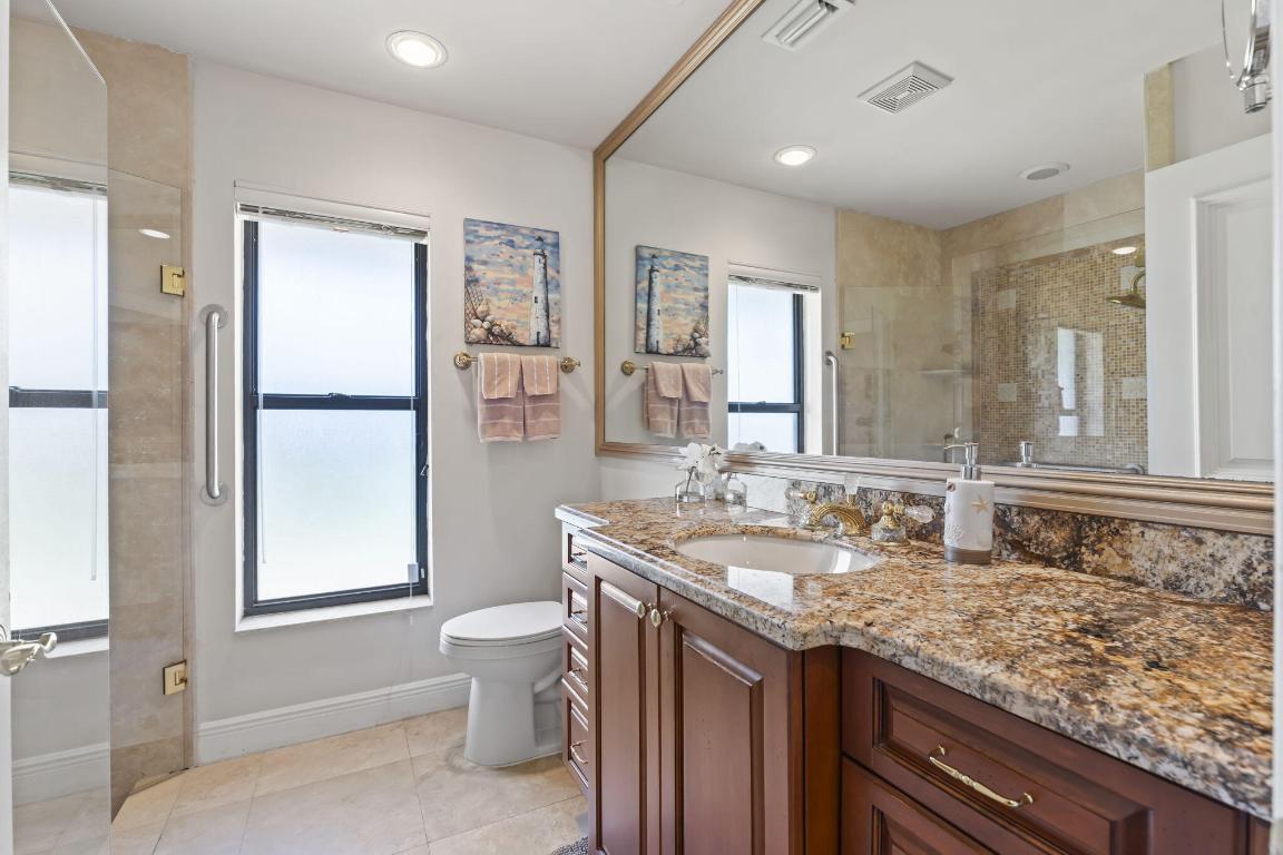 3819 N Ocean Singer Island, FL 33404