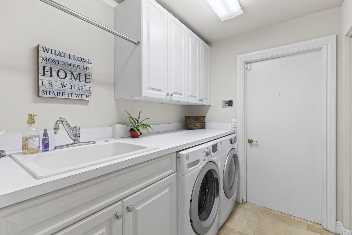 3819 N Ocean Singer Island, FL 33404