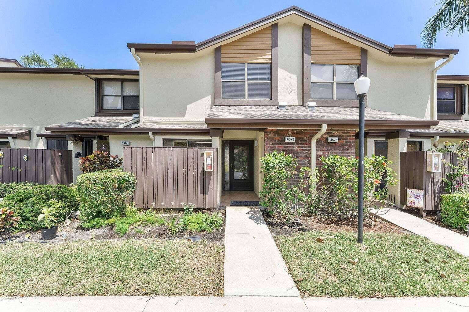 4575 S Carambola Cir #27206