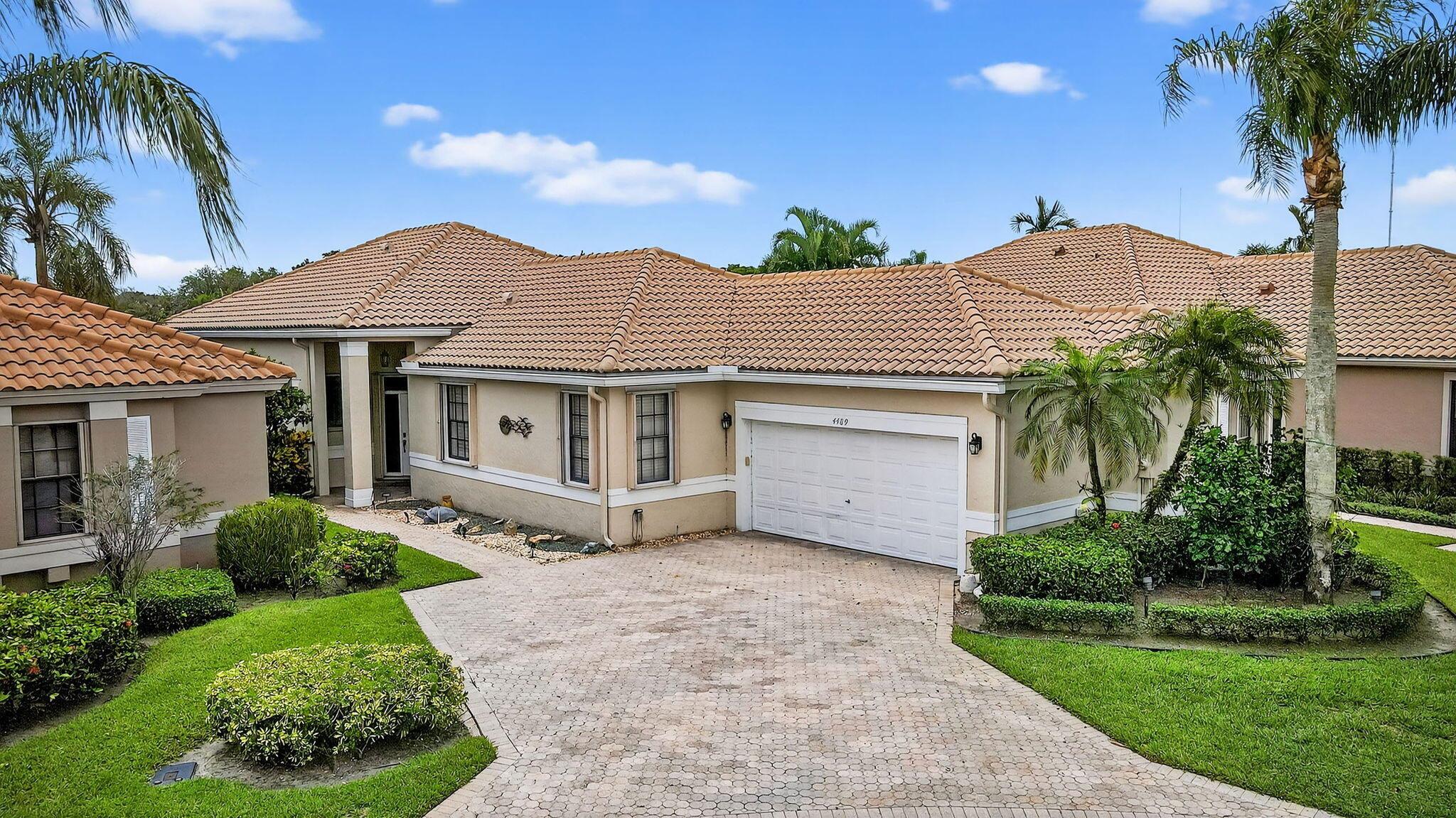 4489 Barclay Fair Way