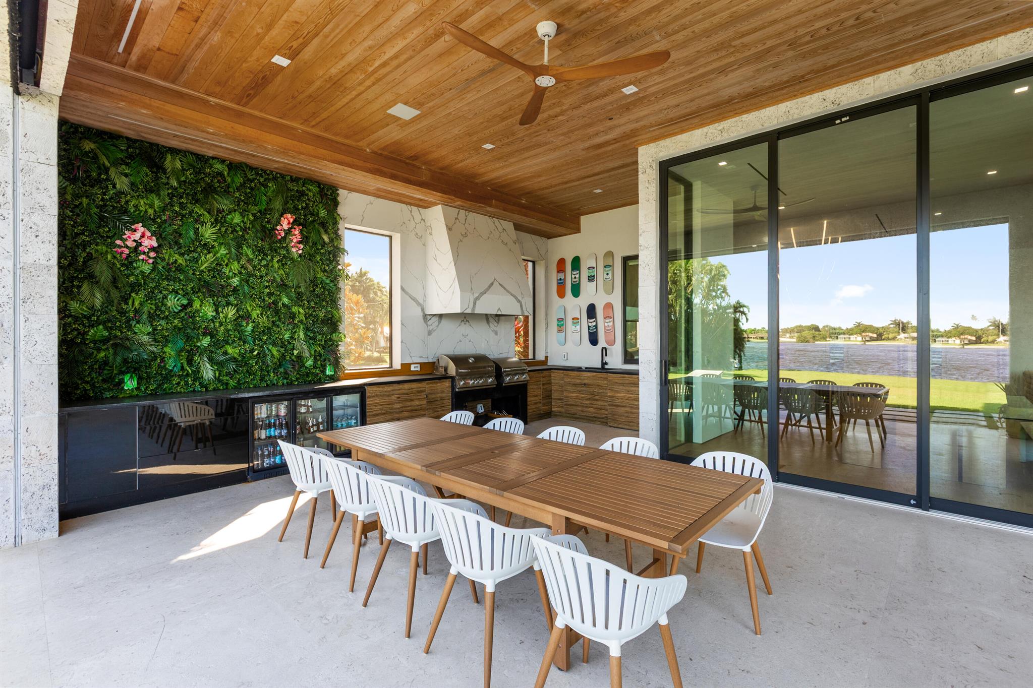 907 SW 37th Ct Boynton Beach, FL 33435