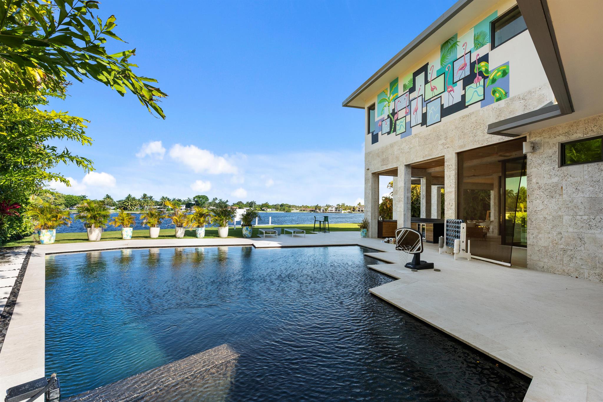 907 SW 37th Ct Boynton Beach, FL 33435