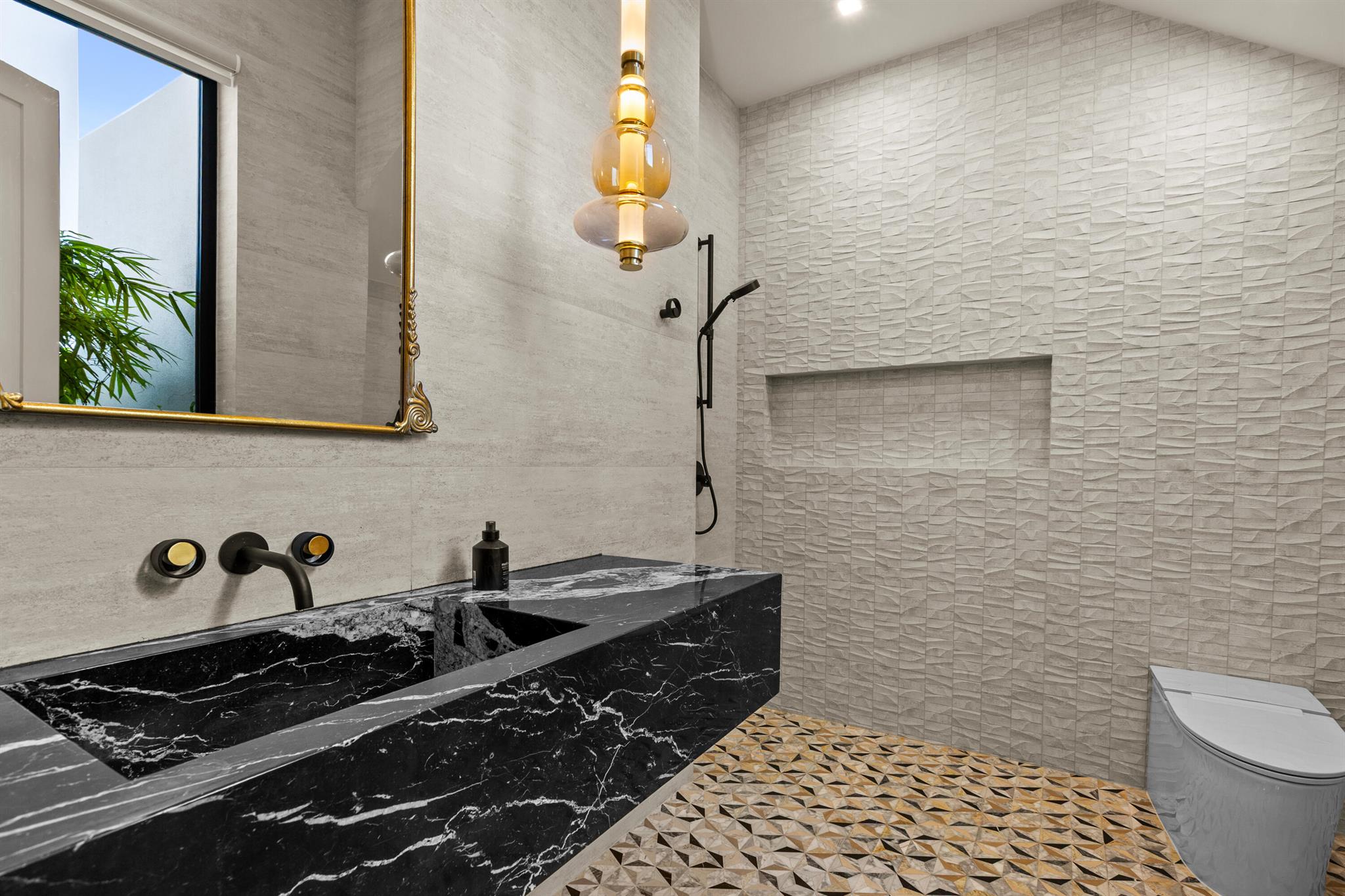 907 SW 37th Ct Boynton Beach, FL 33435