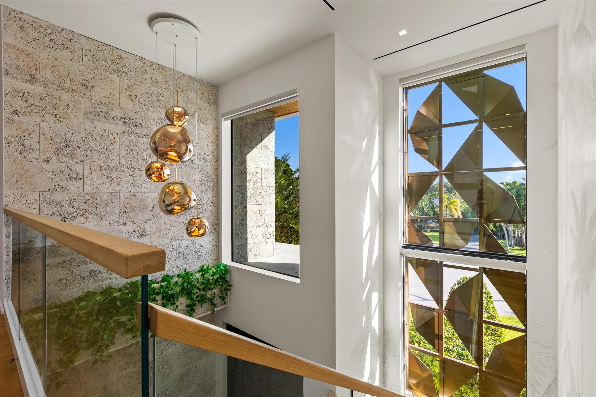 907 SW 37th Ct Boynton Beach, FL 33435