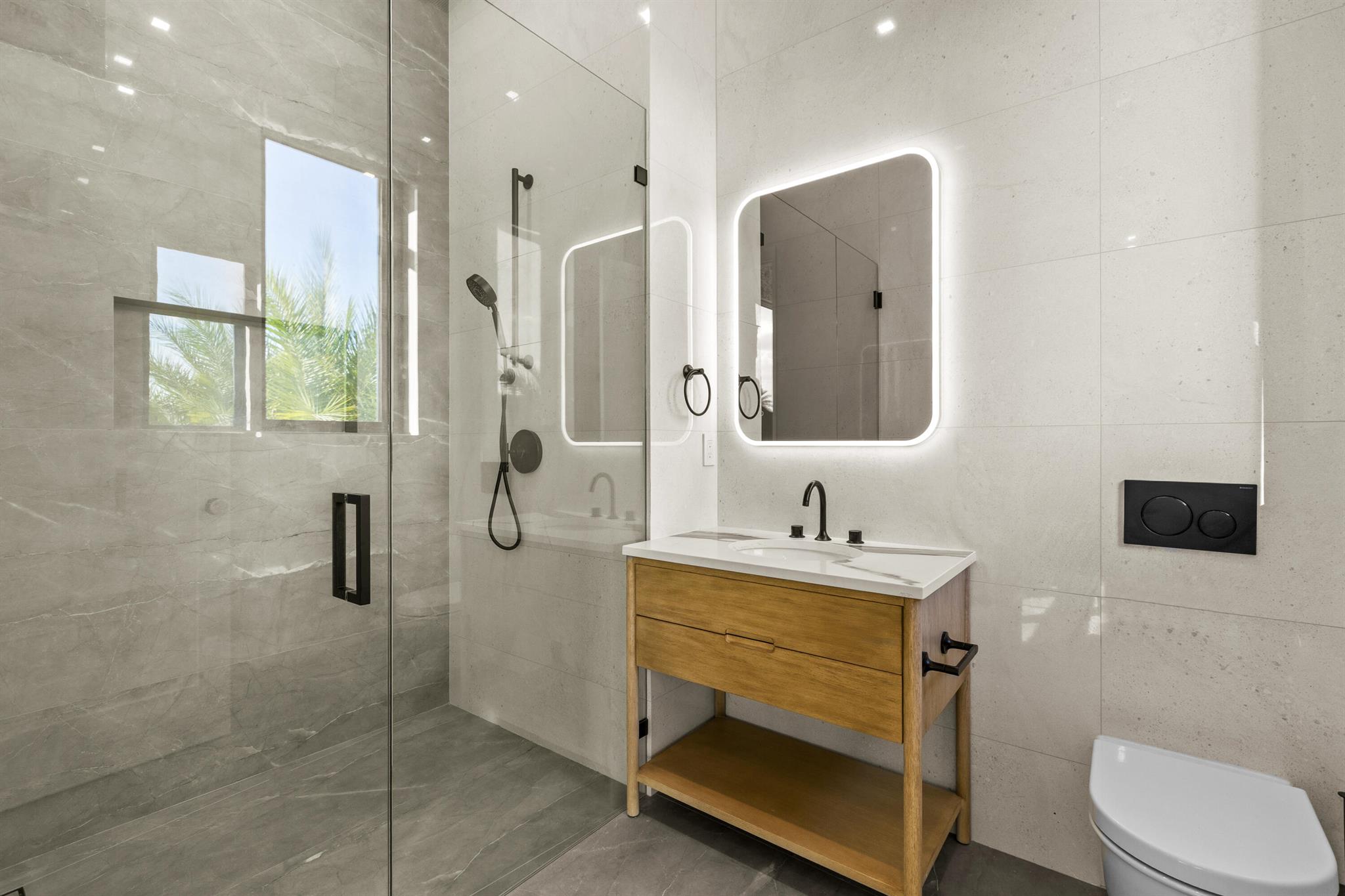 907 SW 37th Ct Boynton Beach, FL 33435