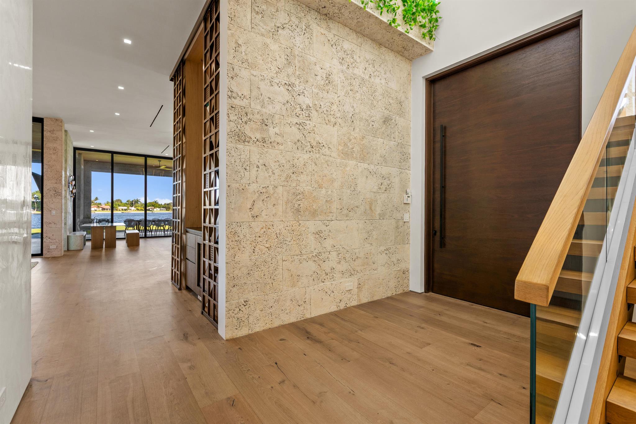 907 SW 37th Ct Boynton Beach, FL 33435