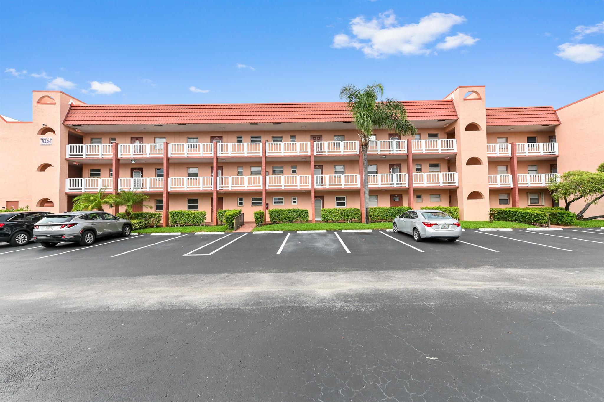 9421 Sunrise Lks Blvd #110