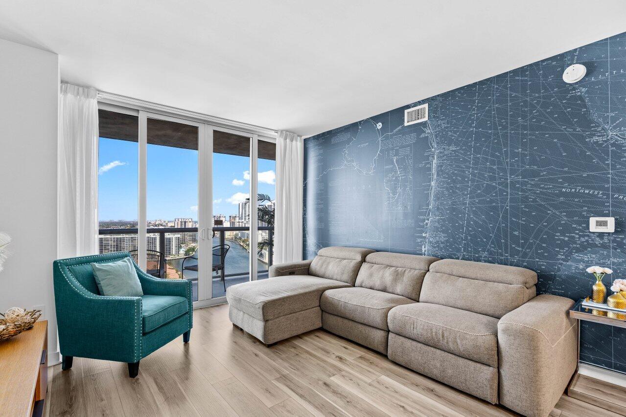 image Beachwalk Condominium8
