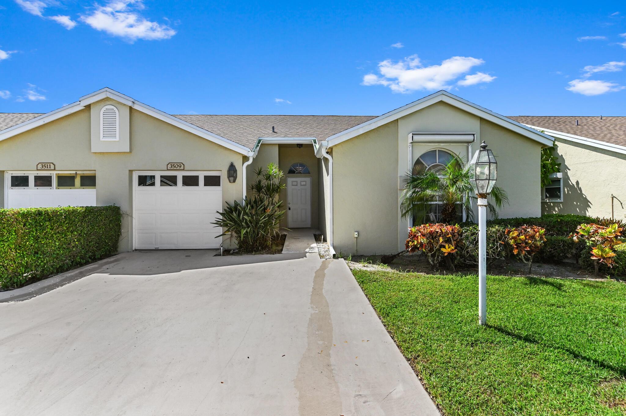 3509 Ridge Tree Ct