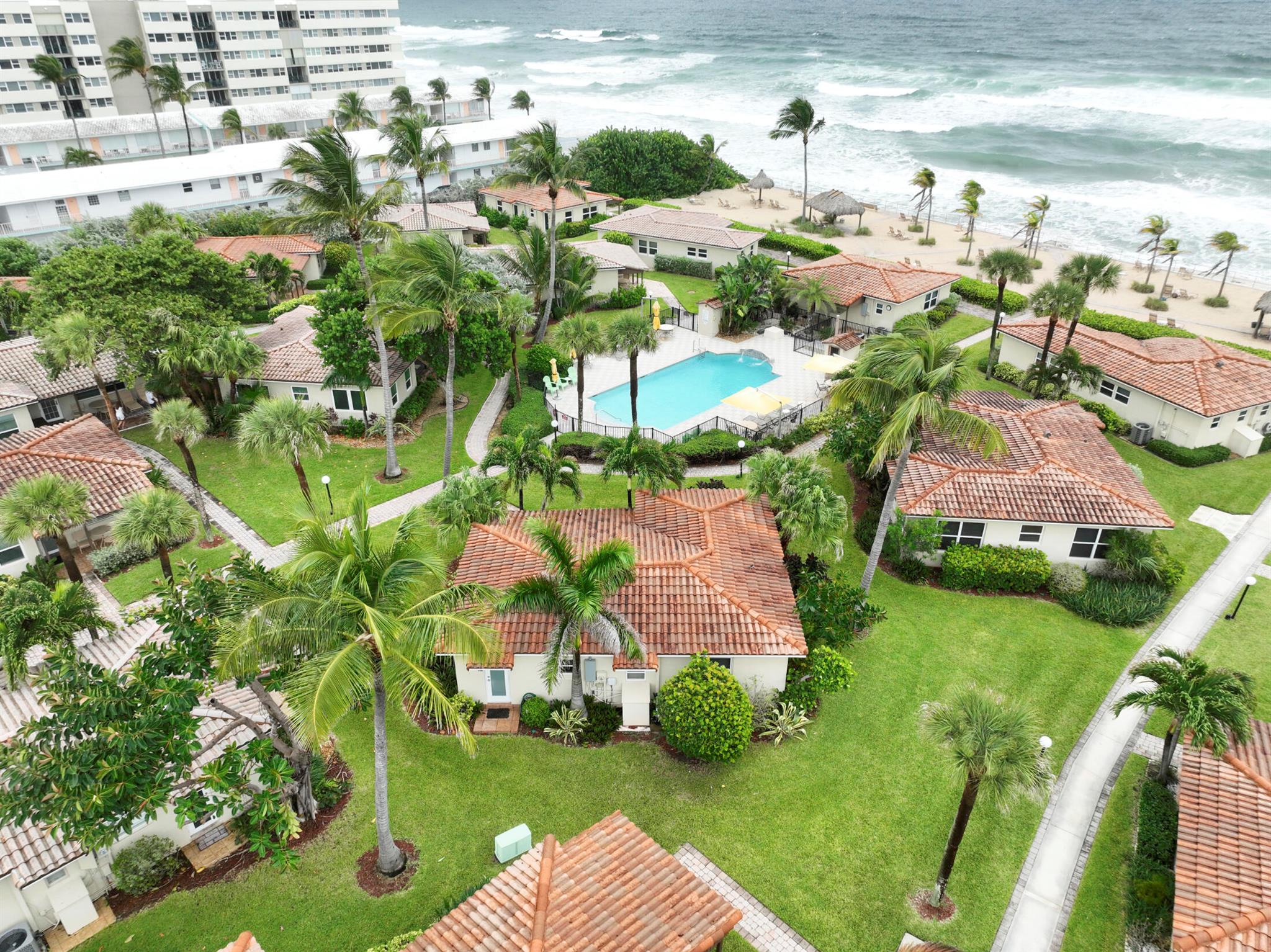 1225 Hillsboro Mile #M2