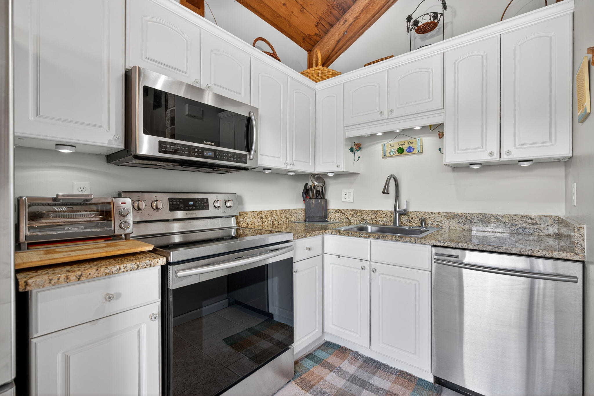 1605 S Us Hwy 1 #8e Jupiter, FL 33477